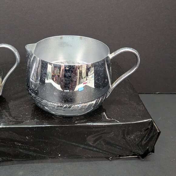 Vintage Irvinware 1970's Chrome Small Sugar and Creamer Set Rope Design - Picture 3 of 9